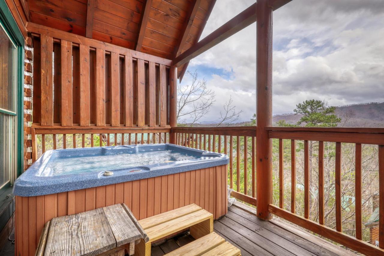 Above All Pigeon Forge Exterior foto